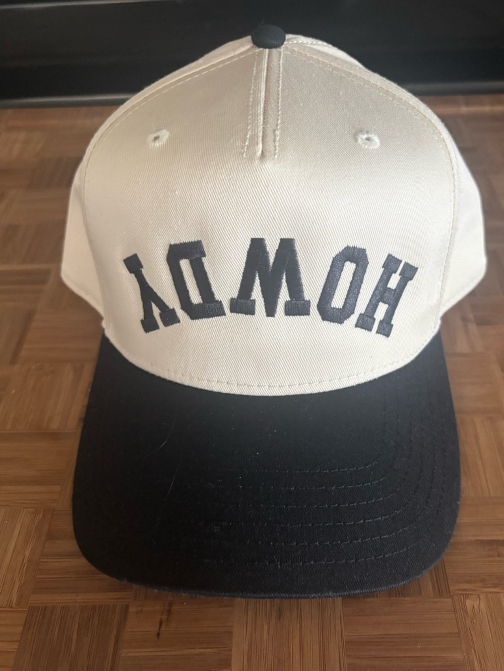 NWOT “Howdy” Trucker Hat